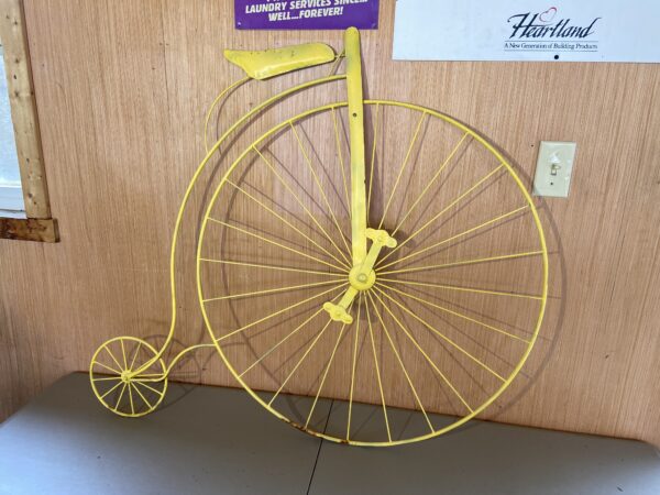 FURNISHINGS - ANTIQUES - LAWN & GARDEN