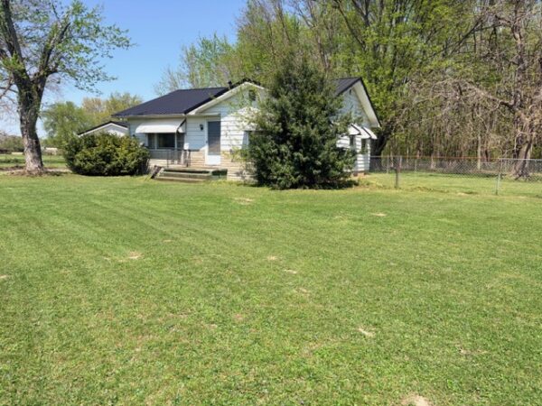 2 BEDROOM, 1 BATH HOME ON 1.65+/- ACRE LOT
