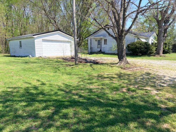 2 BEDROOM, 1 BATH HOME ON 1.65+/- ACRE LOT