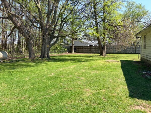 2 BEDROOM, 1 BATH HOME ON 1.65+/- ACRE LOT