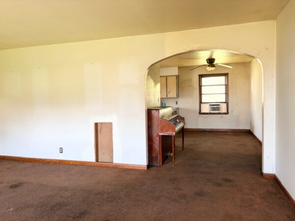 2 BEDROOM, 1 BATH HOME ON 1.65+/- ACRE LOT