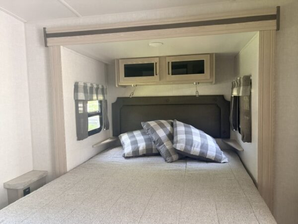 2021 FLAGSTAFF MICRO LITE RV