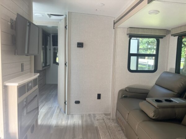 2021 FLAGSTAFF MICRO LITE RV
