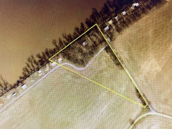 4.14-ACRE RIVERFRONT LOT - Trumbo Rd., Morganfield, KY 42437