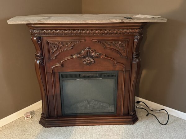 LIVE AUCTION - FURNISHINGS - DECOR - TOOLS - SHOP ITEMS