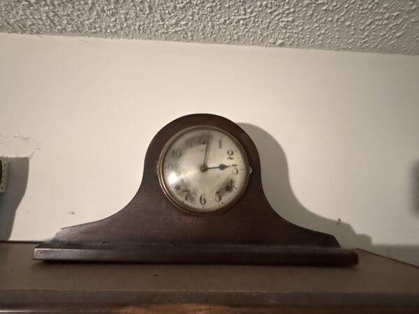 LIVE AUCTION - FURNISHINGS - DECOR - TOOLS - SHOP ITEMS