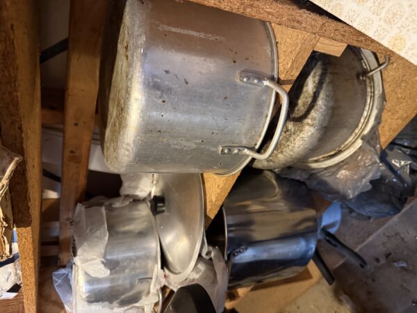 LIVE AUCTION - FURNISHINGS - DECOR - TOOLS - SHOP ITEMS