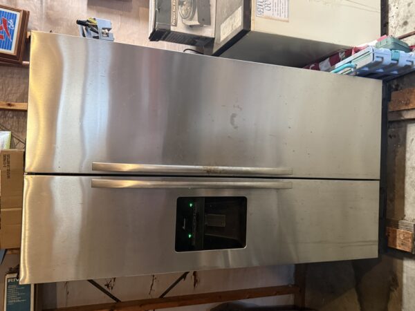 LIVE AUCTION - FURNISHINGS - DECOR - TOOLS - SHOP ITEMS
