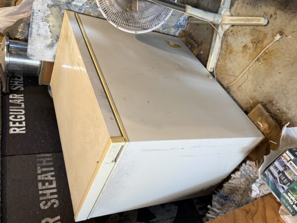 LIVE AUCTION - FURNISHINGS - DECOR - TOOLS - SHOP ITEMS
