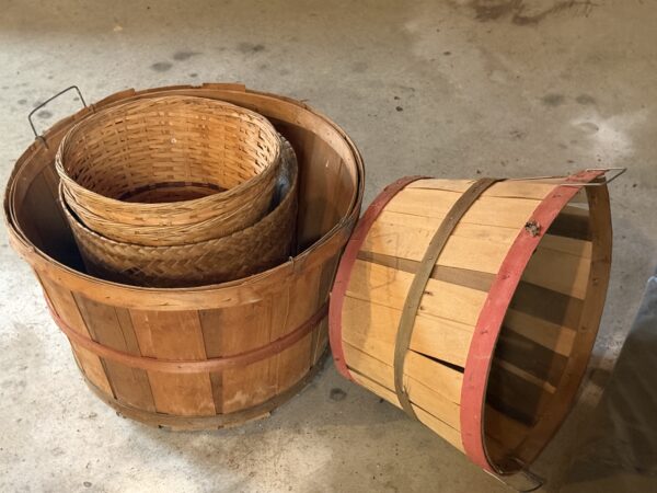 LIVE AUCTION - FURNISHINGS - DECOR - TOOLS - SHOP ITEMS