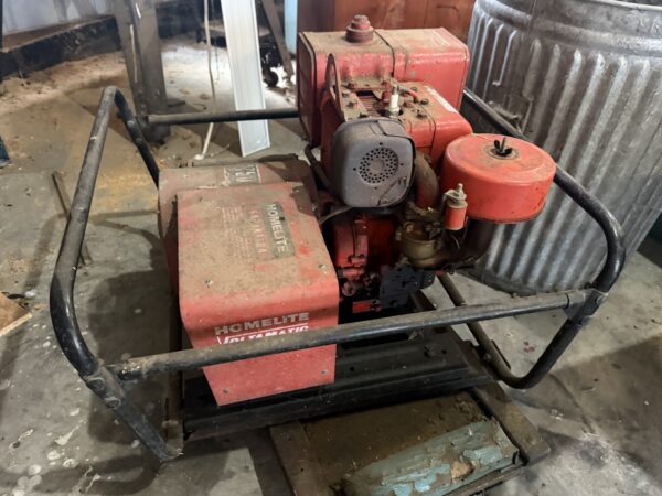 LIVE AUCTION - FURNISHINGS - DECOR - TOOLS - SHOP ITEMS