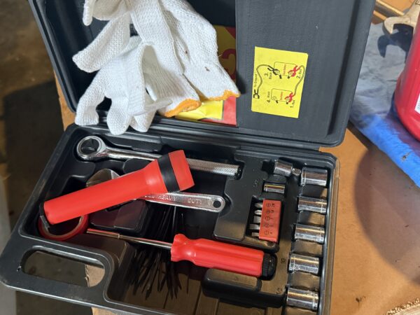LIVE AUCTION - FURNISHINGS - DECOR - TOOLS - SHOP ITEMS