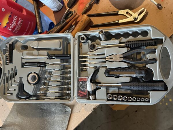 LIVE AUCTION - FURNISHINGS - DECOR - TOOLS - SHOP ITEMS