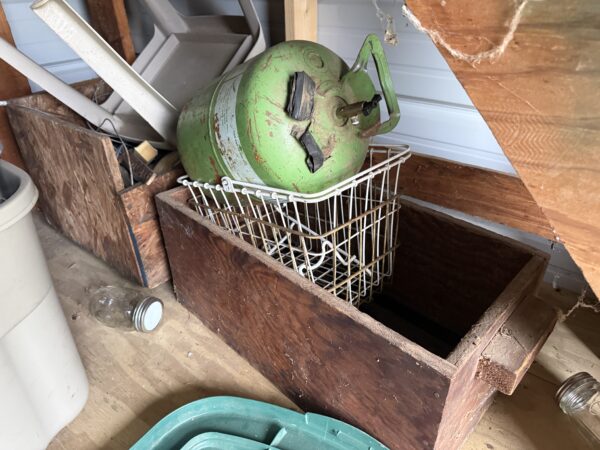 LIVE AUCTION - FURNISHINGS - DECOR - TOOLS - SHOP ITEMS