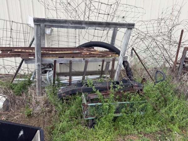 LIVE AUCTION - FURNISHINGS - DECOR - TOOLS - SHOP ITEMS