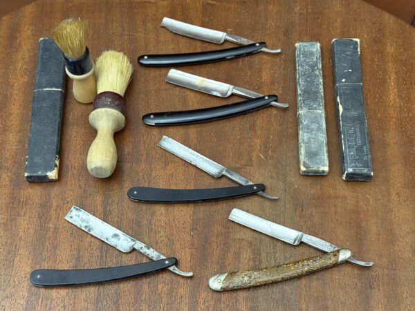 IMG_0127 ANTIQUES - ARTWORK - FURNISHINGS - TOOLS