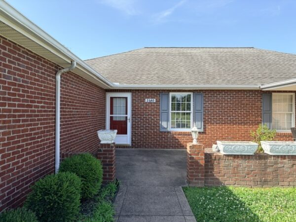 IMG_4212 BEAUTIFUL BRICK ONE LEVEL HOME