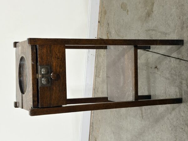 COLLECTIBLES & ANTIQUES