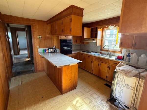 3 BEDROOM BRICK HOME ON 1.49+/- ACRE LOT