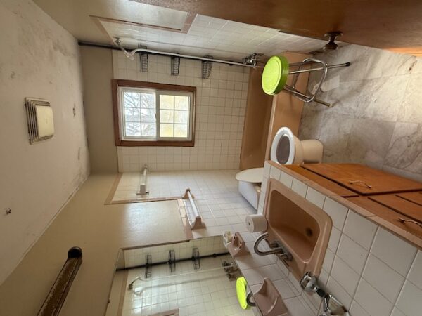 3 BEDROOM BRICK HOME ON 1.49+/- ACRE LOT