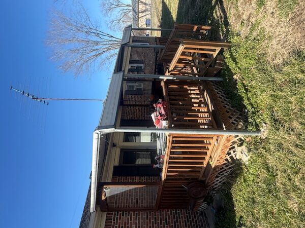 NICE 3 BEDROOM BRICK HOME