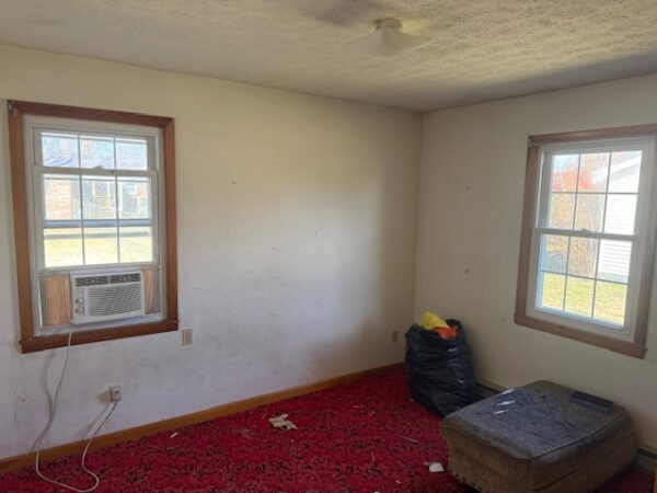 NICE 3 BEDROOM BRICK HOME