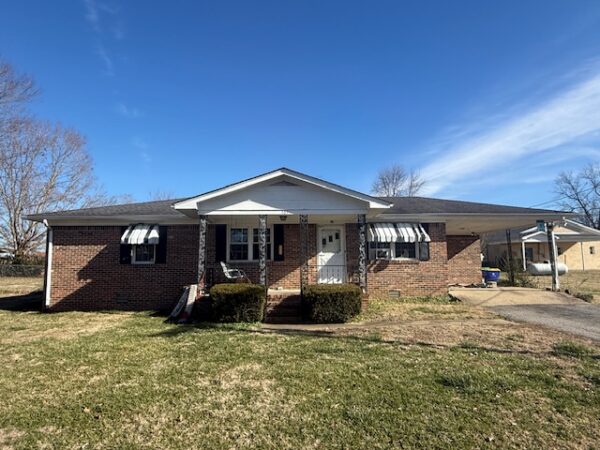 NICE 3 BEDROOM BRICK HOME