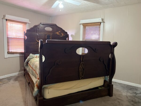 PRIVATE COUNTRY HOME ON 1.11+/- ACRE LOT