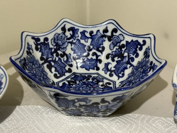 IMG_7137 ANTIQUES - FURNISHINGS - COLLECTIBLES