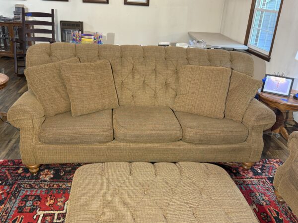 IMG_7439 ANTIQUES - FURNISHINGS - COLLECTIBLES
