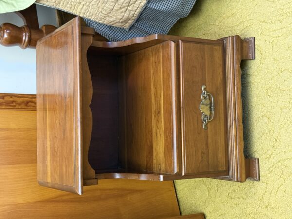 IMG_7469 ANTIQUES - FURNISHINGS - COLLECTIBLES