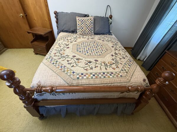 IMG_7470 ANTIQUES - FURNISHINGS - COLLECTIBLES