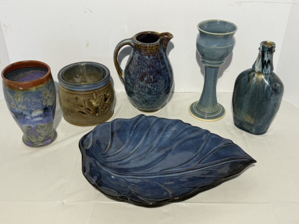 IMG_9860 ANTIQUES-FURNISHINGS-COLLECTIBLES-GLASSWARE