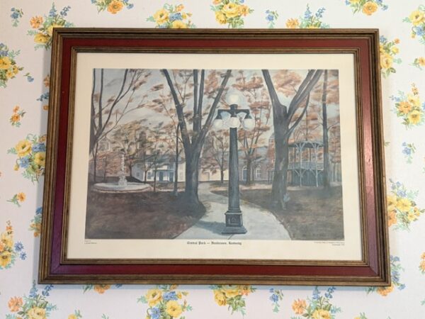 IMG_6178 HOME FURNISHINGS - ANTIQUES - COLLECTIBLES
