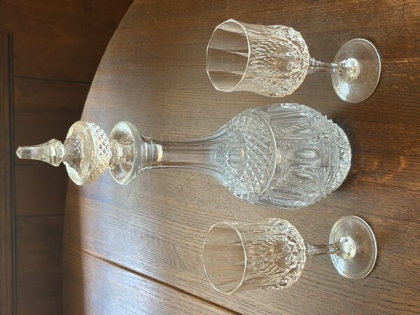 IMG_6330 HOME FURNISHINGS - ANTIQUES - COLLECTIBLES