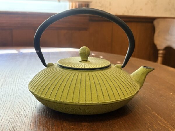 IMG_6465 HOME FURNISHINGS - ANTIQUES - COLLECTIBLES
