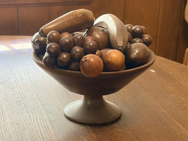 IMG_6480 HOME FURNISHINGS - ANTIQUES - COLLECTIBLES