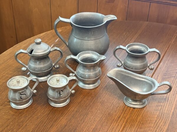 IMG_6572 HOME FURNISHINGS - ANTIQUES - COLLECTIBLES