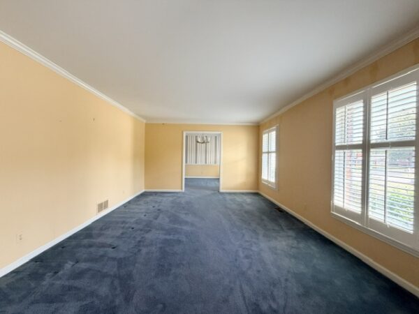 SPRAWLING 5 BEDROOM HOME WITH BASEMENT