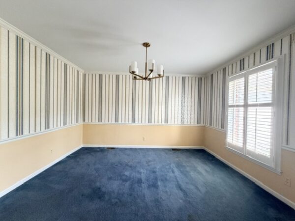 SPRAWLING 5 BEDROOM HOME WITH BASEMENT
