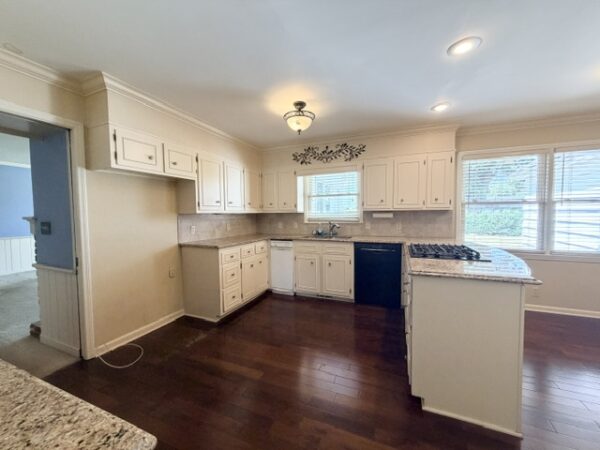 SPRAWLING 5 BEDROOM HOME WITH BASEMENT