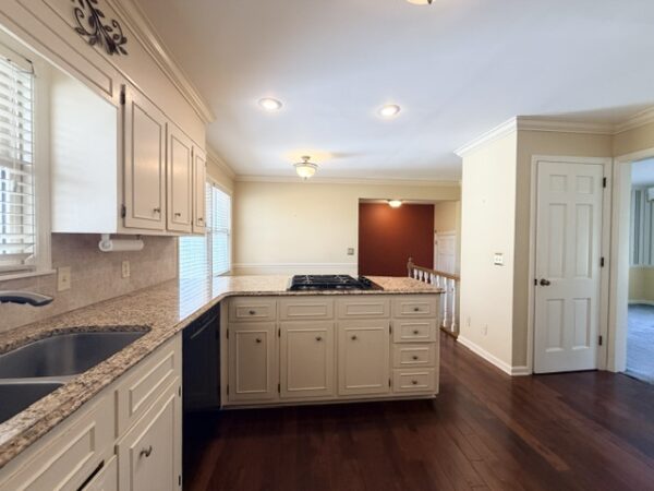 SPRAWLING 5 BEDROOM HOME WITH BASEMENT
