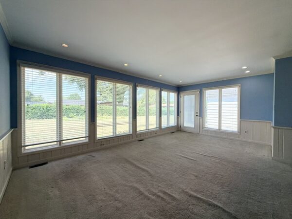 SPRAWLING 5 BEDROOM HOME WITH BASEMENT