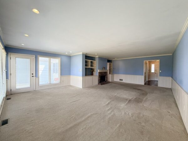 SPRAWLING 5 BEDROOM HOME WITH BASEMENT