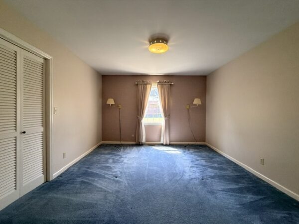 SPRAWLING 5 BEDROOM HOME WITH BASEMENT