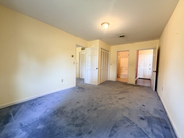 SPRAWLING 5 BEDROOM HOME WITH BASEMENT
