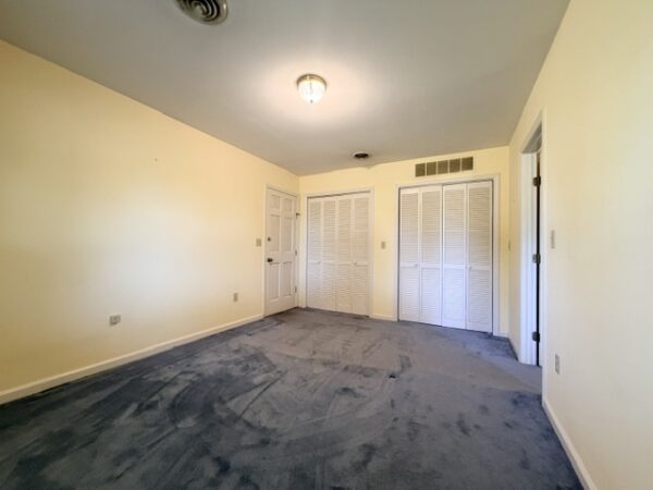 SPRAWLING 5 BEDROOM HOME WITH BASEMENT