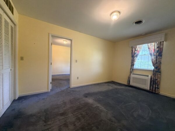 SPRAWLING 5 BEDROOM HOME WITH BASEMENT
