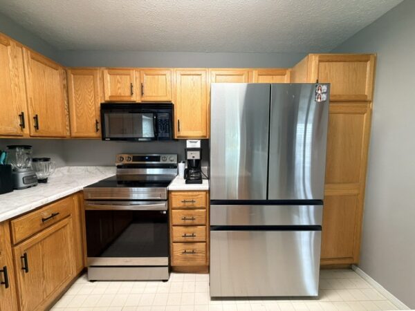 1122 Landing Meadows Dr., Henderson, KY