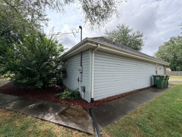 1122 Landing Meadows Dr., Henderson, KY